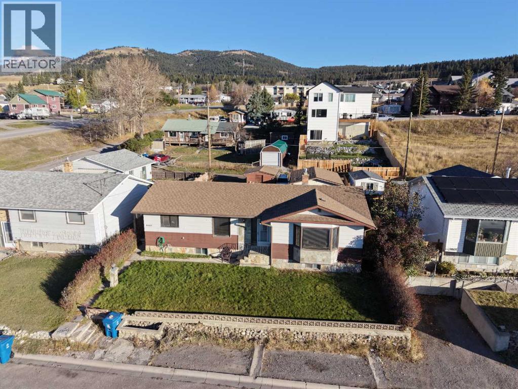 8605 19 Avenue Property Photo 40