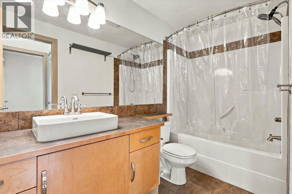910 18 Avenue Southwest Property Photo 7