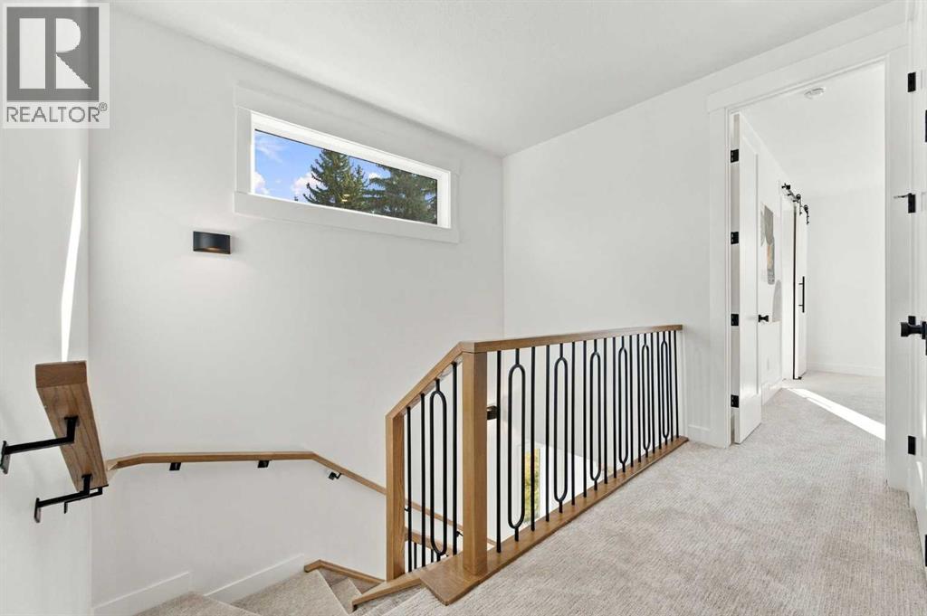 4918 21 Avenue Nw Property Photo 17