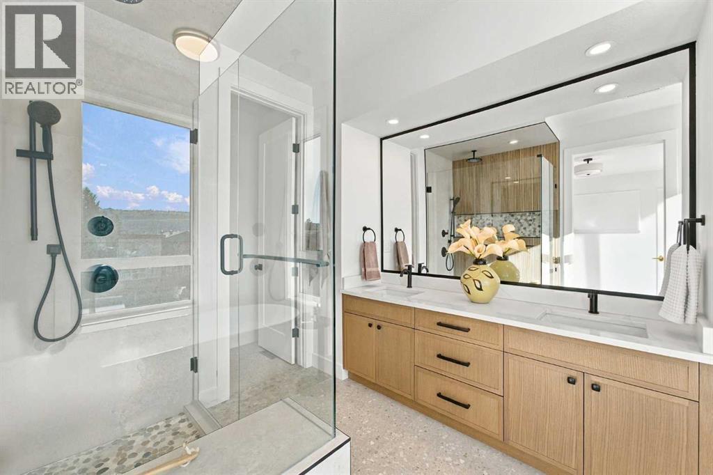 4918 21 Avenue Nw Property Photo 22