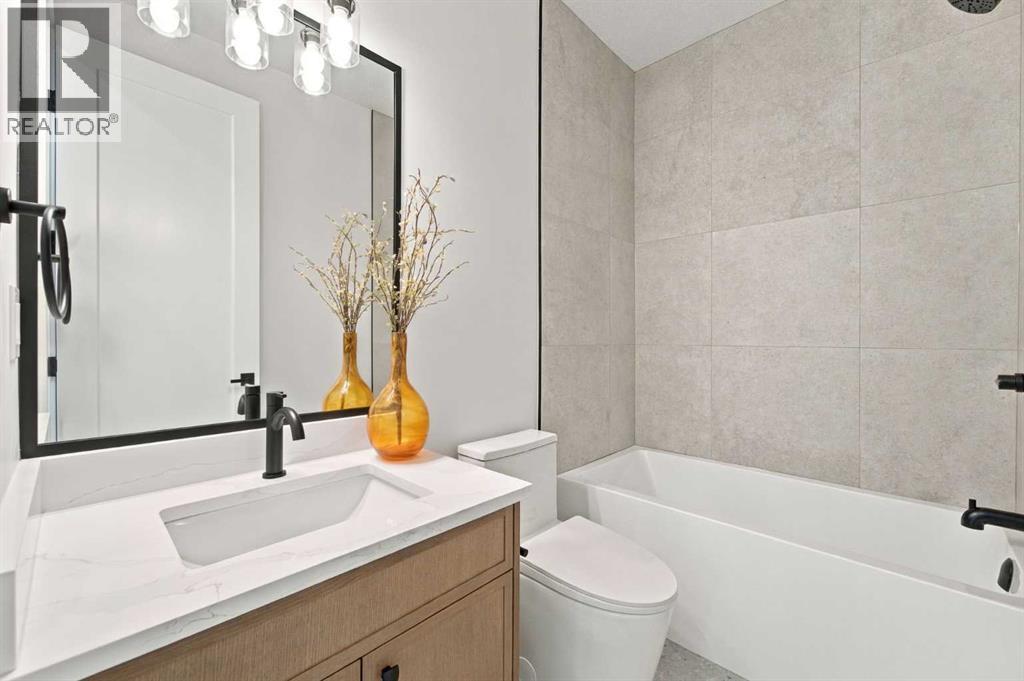 4918 21 Avenue Nw Property Photo 29