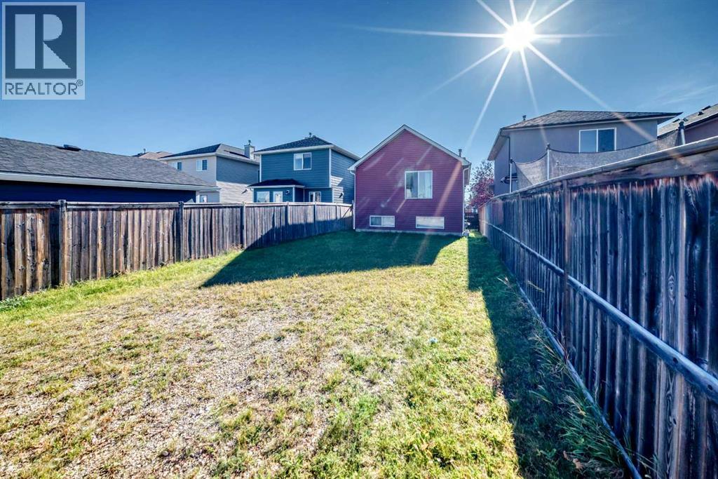 87 Taralea Gardens Ne Property Photo 33
