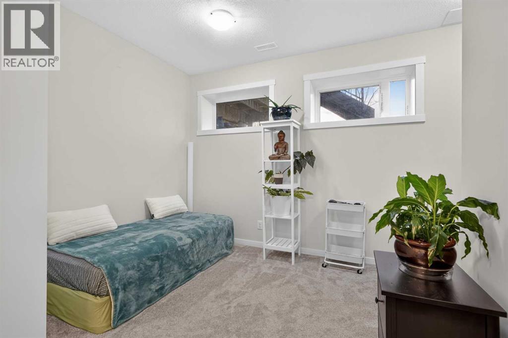 206 Cranbrook Square Se Property Photo 6