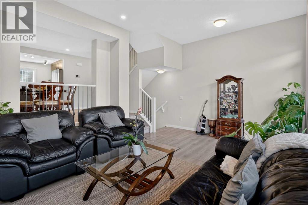 206 Cranbrook Square Se Property Photo 10