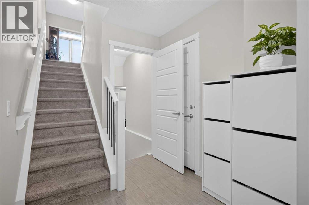 206 Cranbrook Square Se Property Photo 12