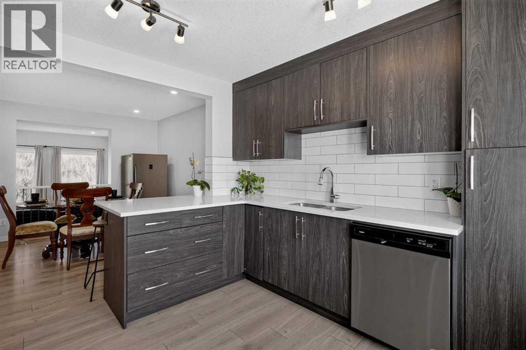 206 Cranbrook Square Se Property Photo 15
