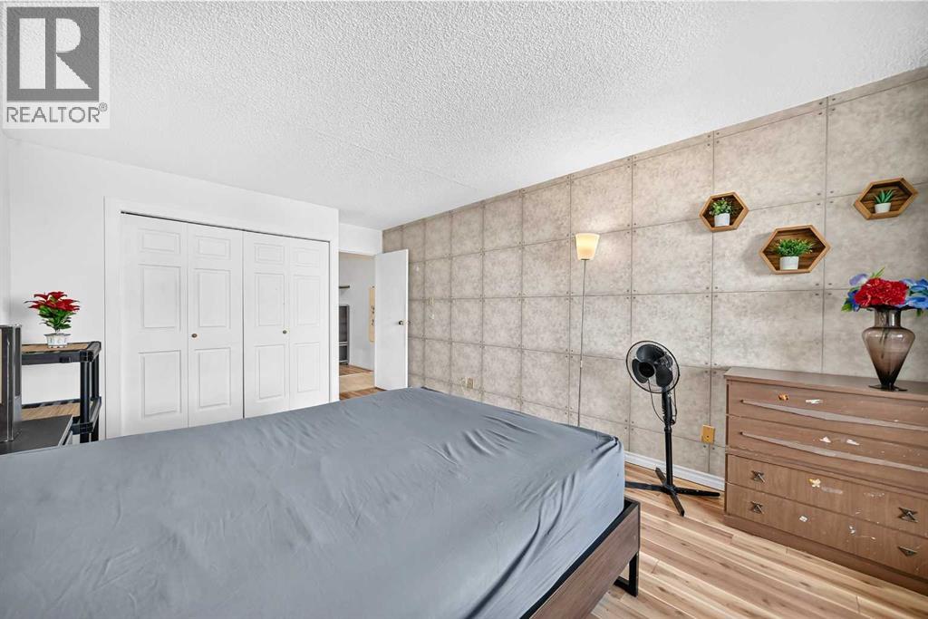 221 6 Avenue Southeast Property Photo 24