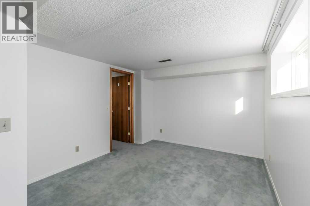 70 Riverview Circle Property Photo 40