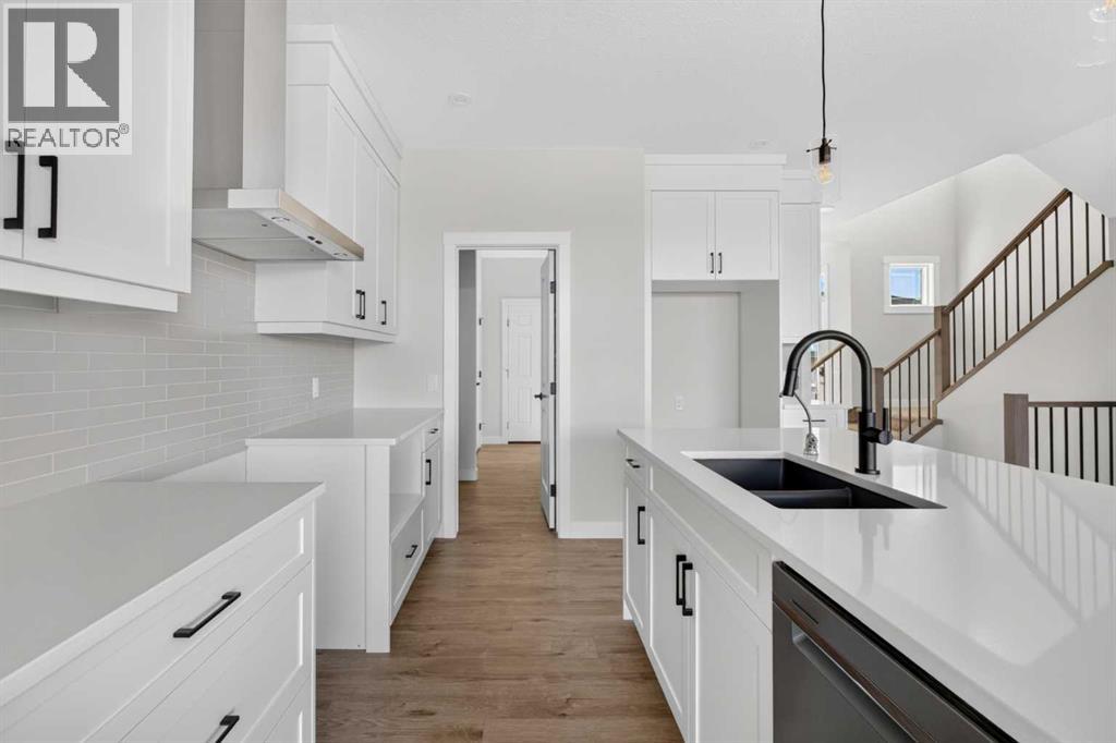 77 Royston Gardens Nw Property Photo 12