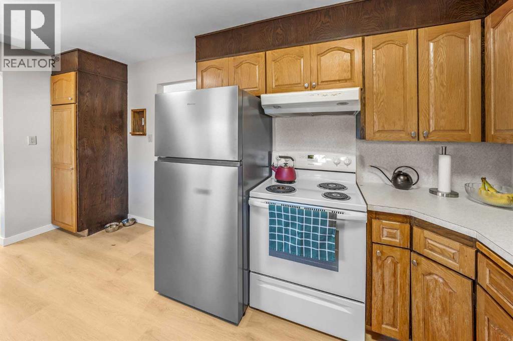 2658 11 Avenue Se Property Photo 6