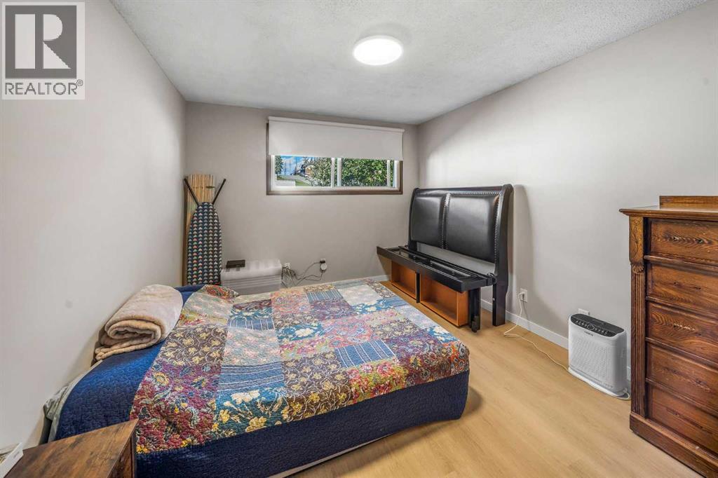 2658 11 Avenue Se Property Photo 10