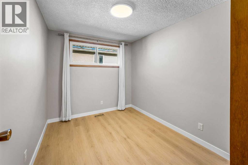 2658 11 Avenue Se Property Photo 32