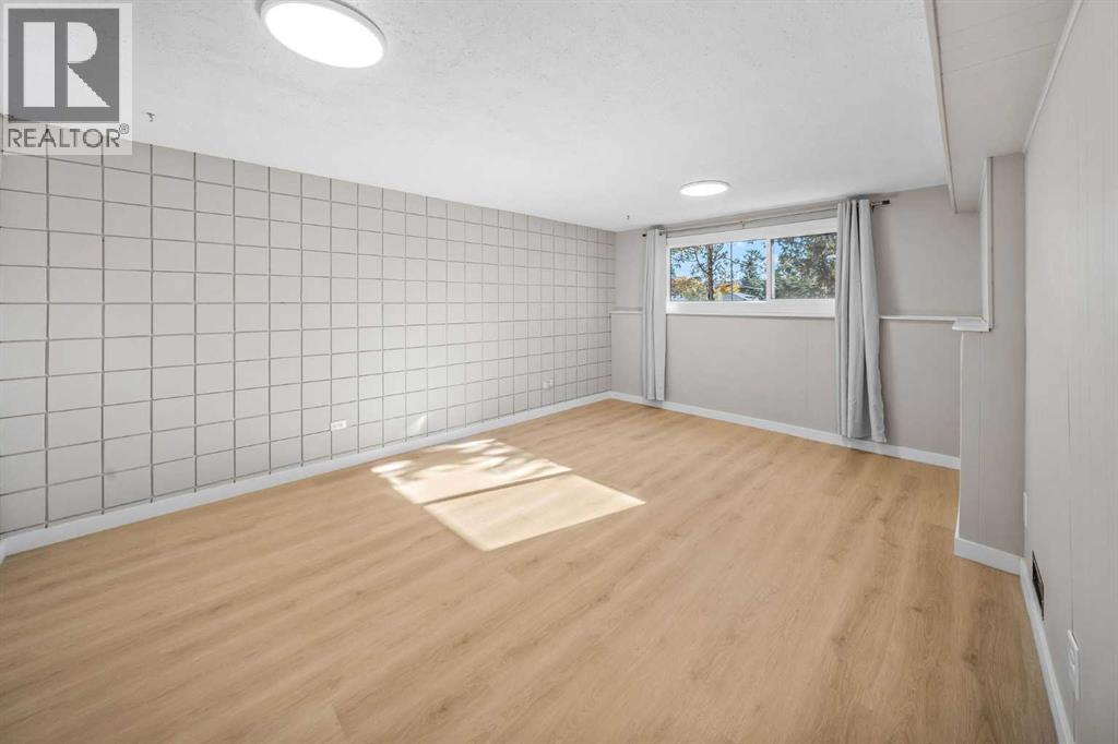 2658 11 Avenue Se Property Photo 36