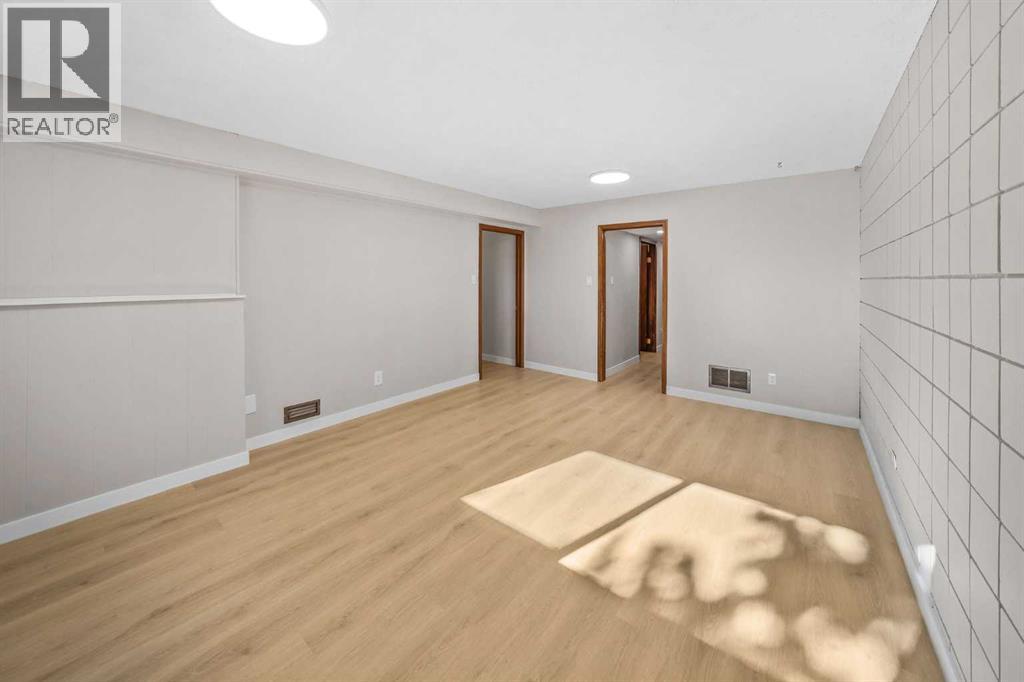 2658 11 Avenue Se Property Photo 37