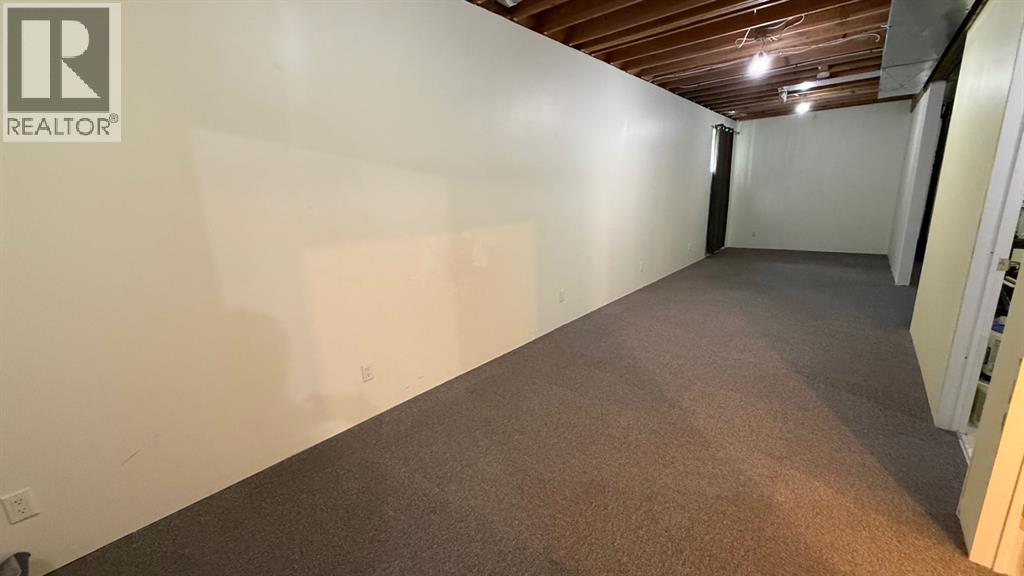 307 4 Avenue W Property Photo 29