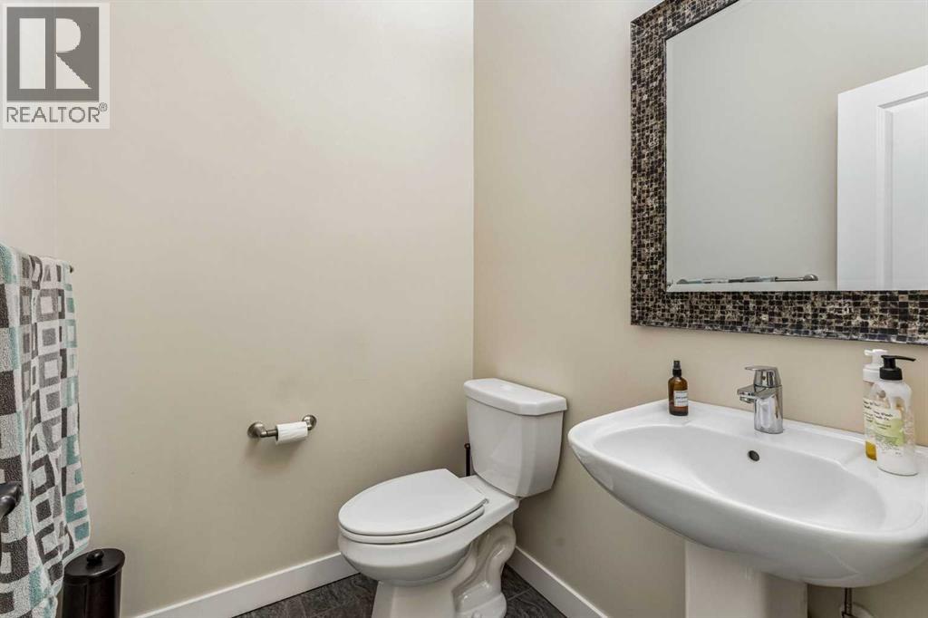 281 Boulder Creek Crescent Se Property Photo 14