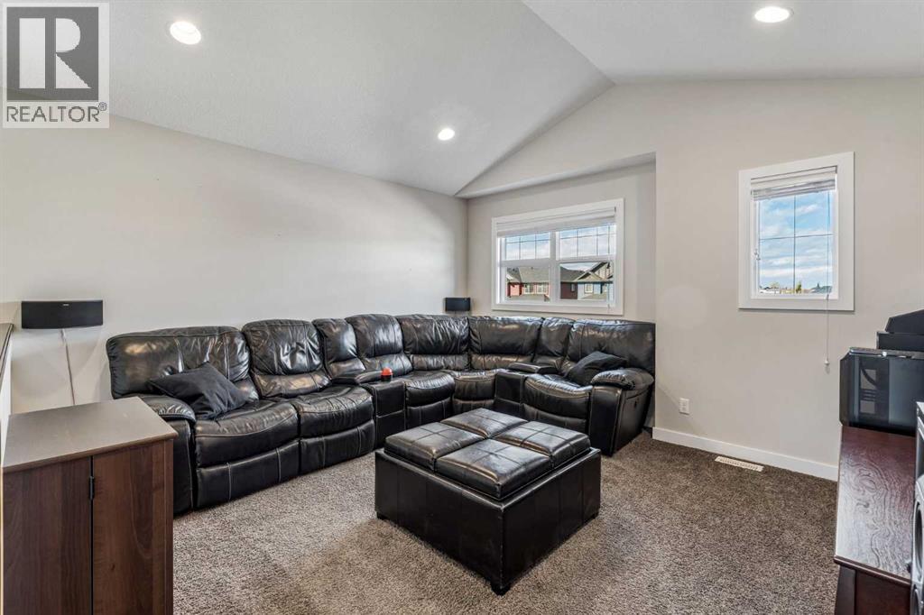 281 Boulder Creek Crescent Se Property Photo 16