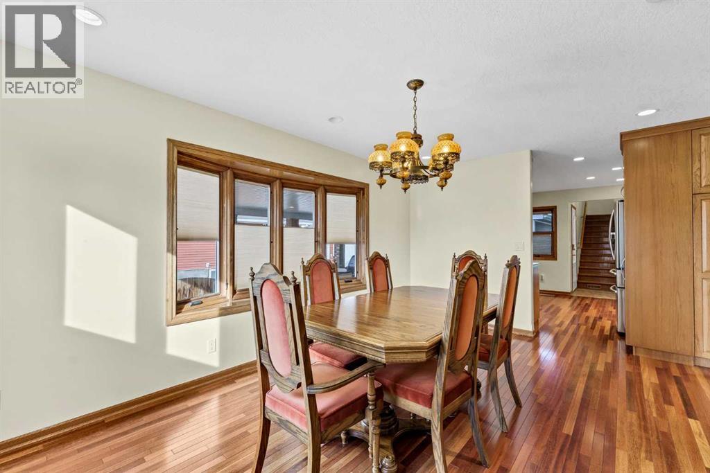 126 8 Avenue E Property Photo 10