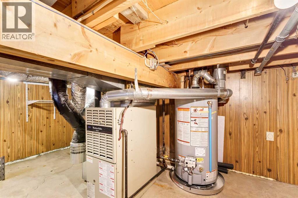 126 8 Avenue E Property Photo 28