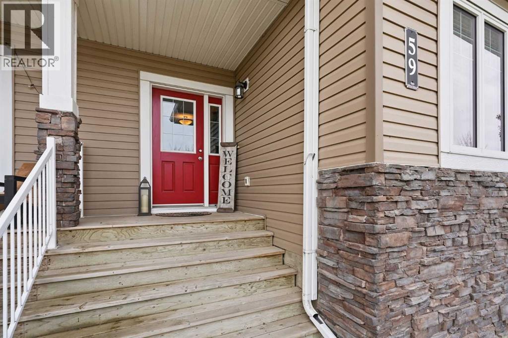 59 Crestview Boulevard Property Photo 3