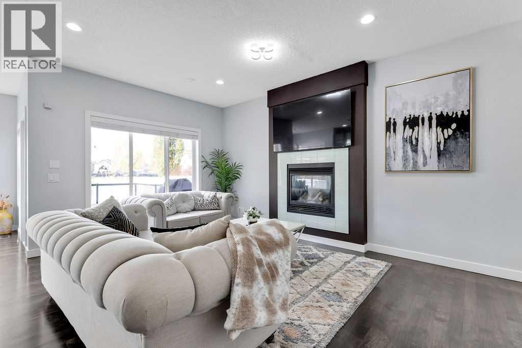 87 Brightonstone Passage Se Property Photo 4
