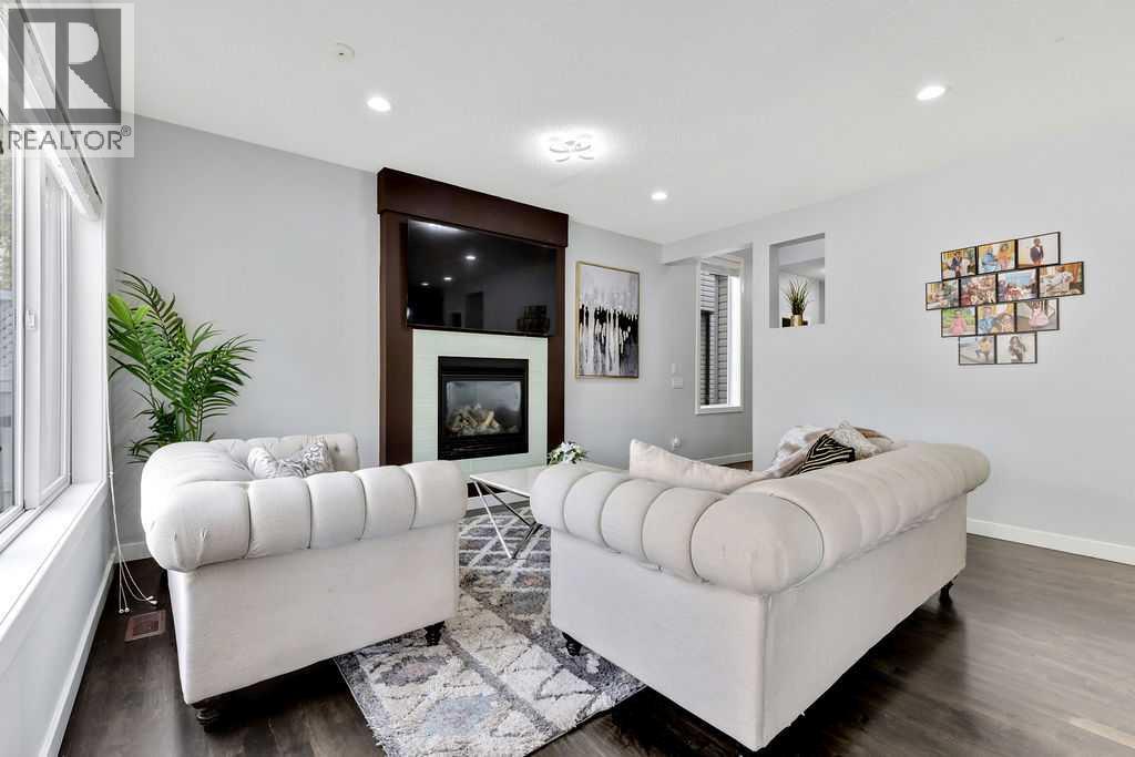 87 Brightonstone Passage Se Property Photo 5