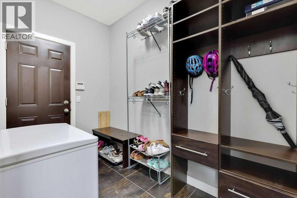 87 Brightonstone Passage Se Property Photo 14