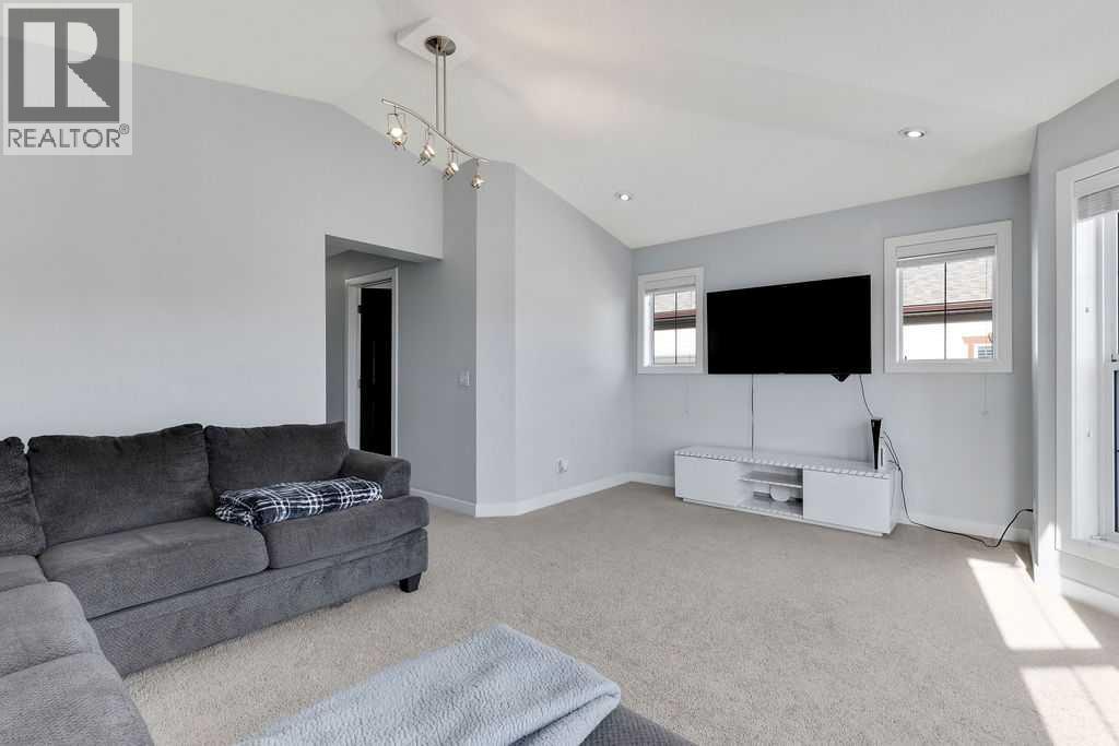87 Brightonstone Passage Se Property Photo 26