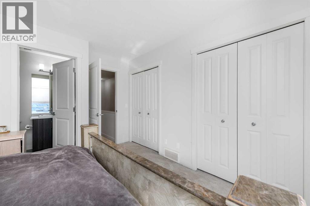932 Sherwood Boulevard Nw Property Photo 19