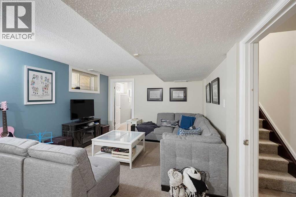 2 Greystone Way Property Photo 38