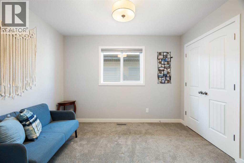 642 Kingsmere Way Se Property Photo 19