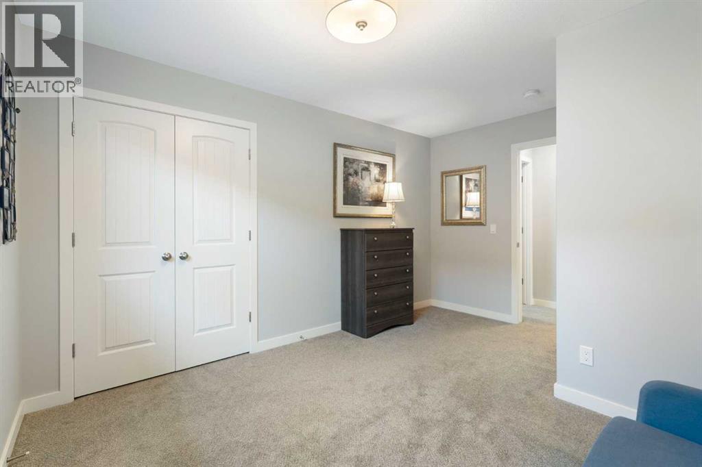 642 Kingsmere Way Se Property Photo 20