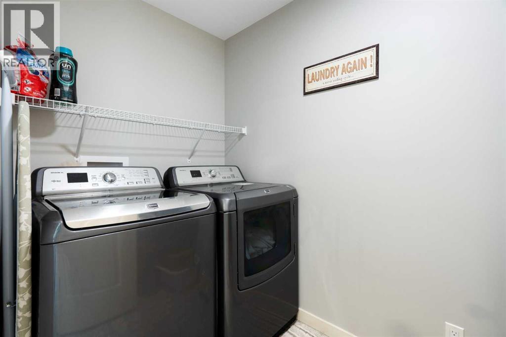 642 Kingsmere Way Se Property Photo 22