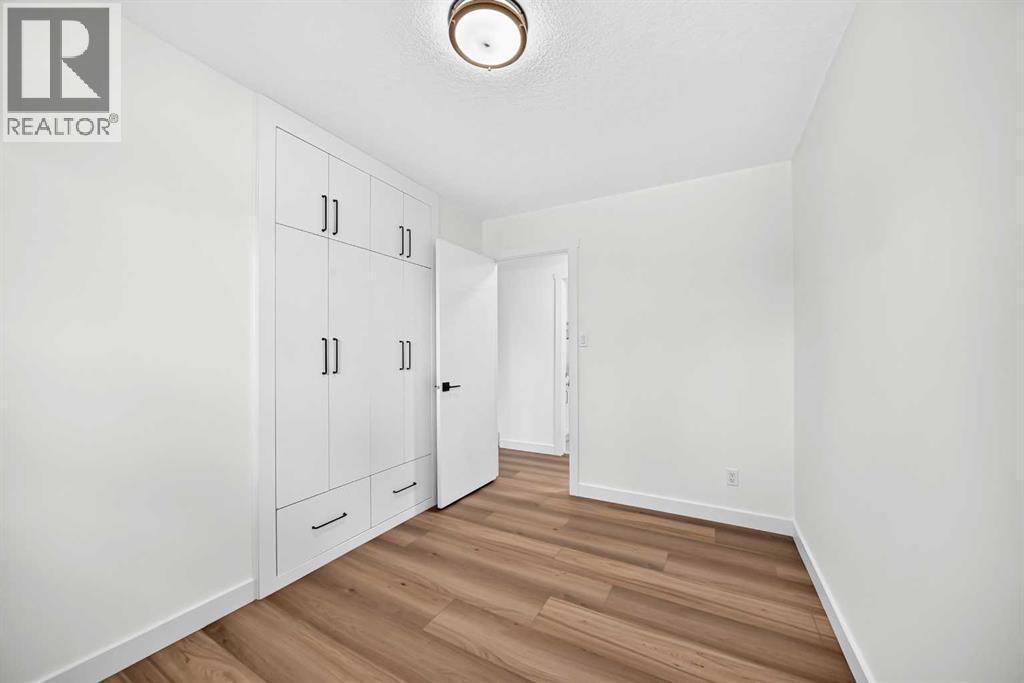 808 Avonlea Place Se Property Photo 16