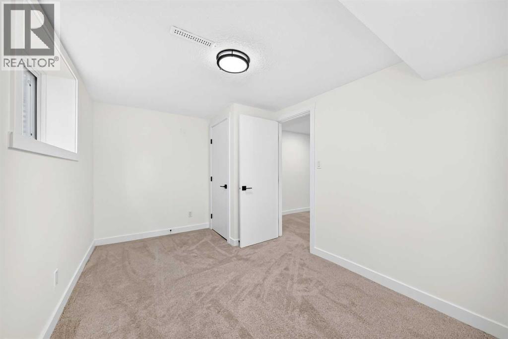 808 Avonlea Place Se Property Photo 28