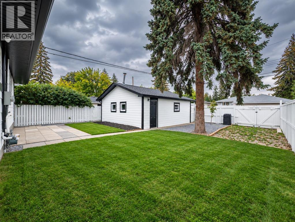 808 Avonlea Place Se Property Photo 34