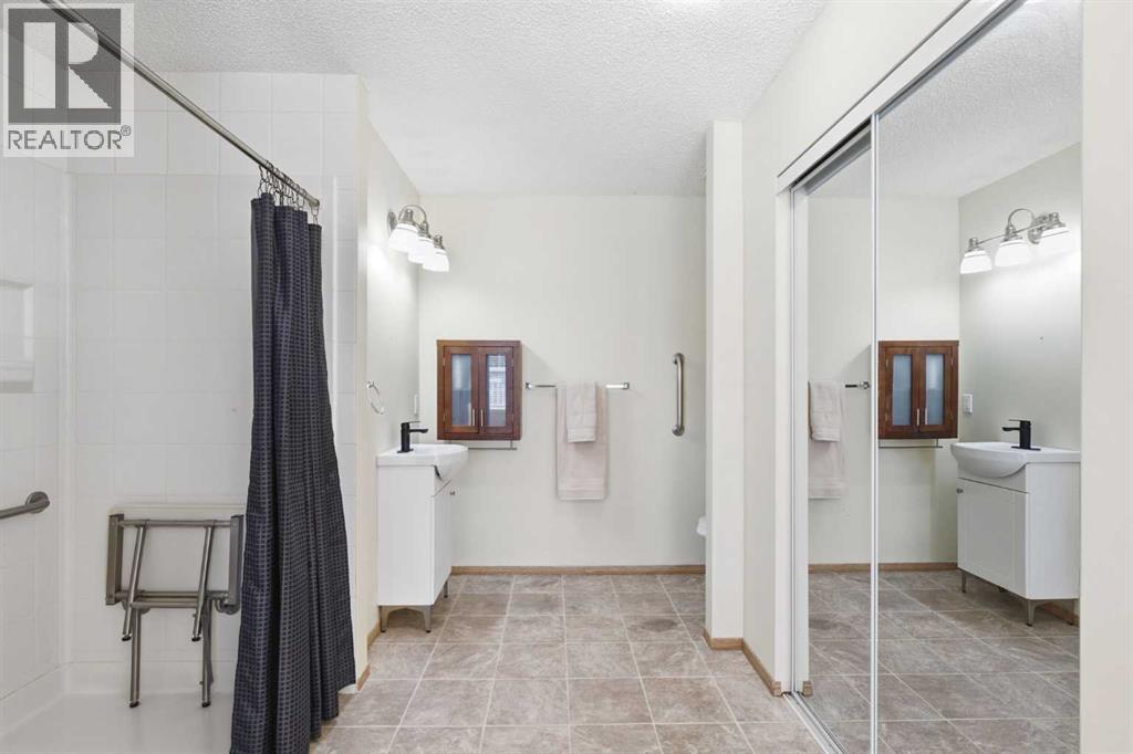 110 Somervale Point Sw Property Photo 20