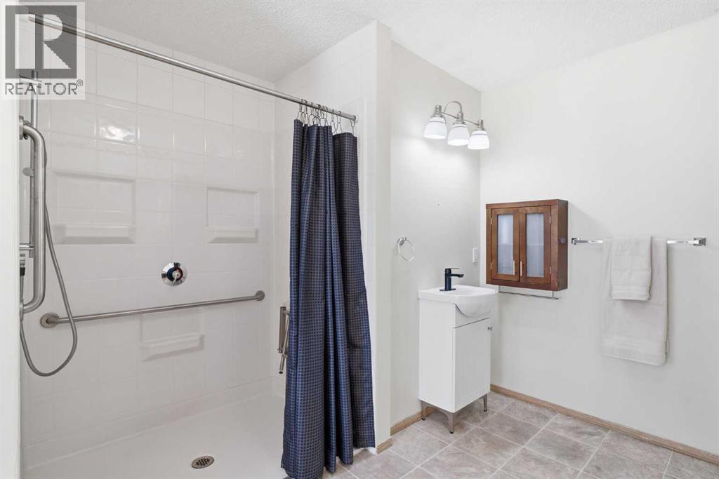 110 Somervale Point Sw Property Photo 21