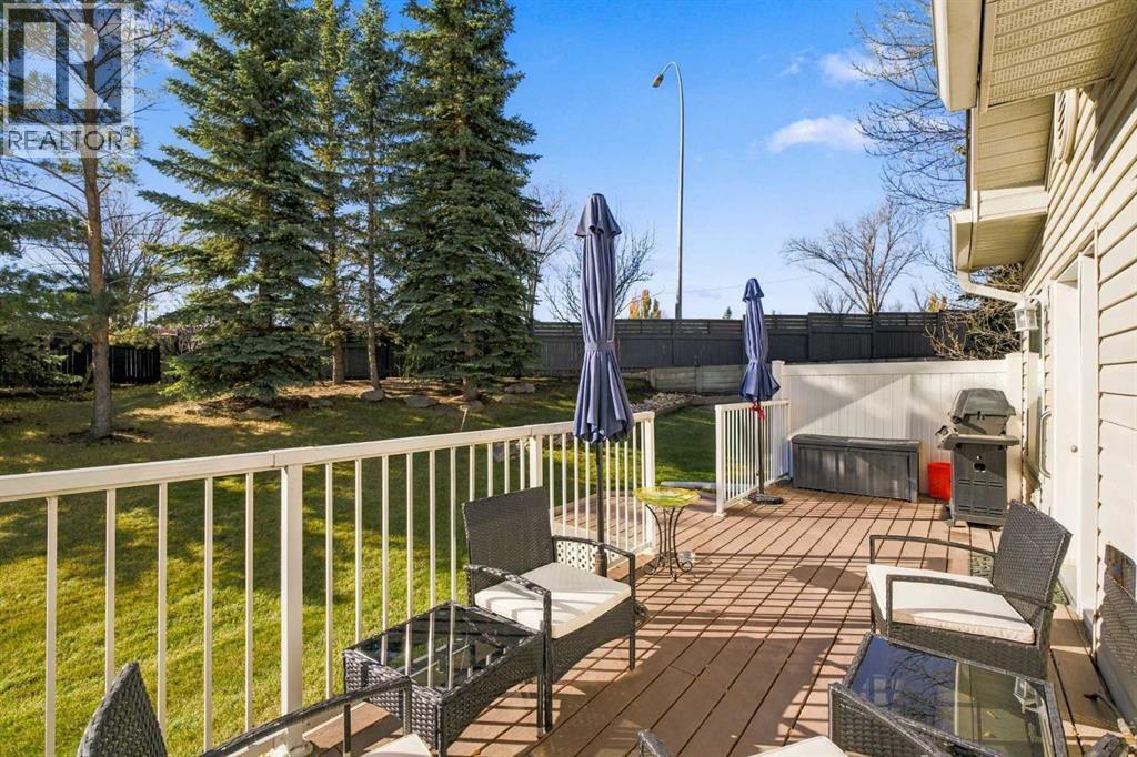 110 Somervale Point Sw Property Photo 24