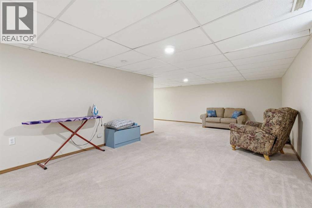 110 Somervale Point Sw Property Photo 28