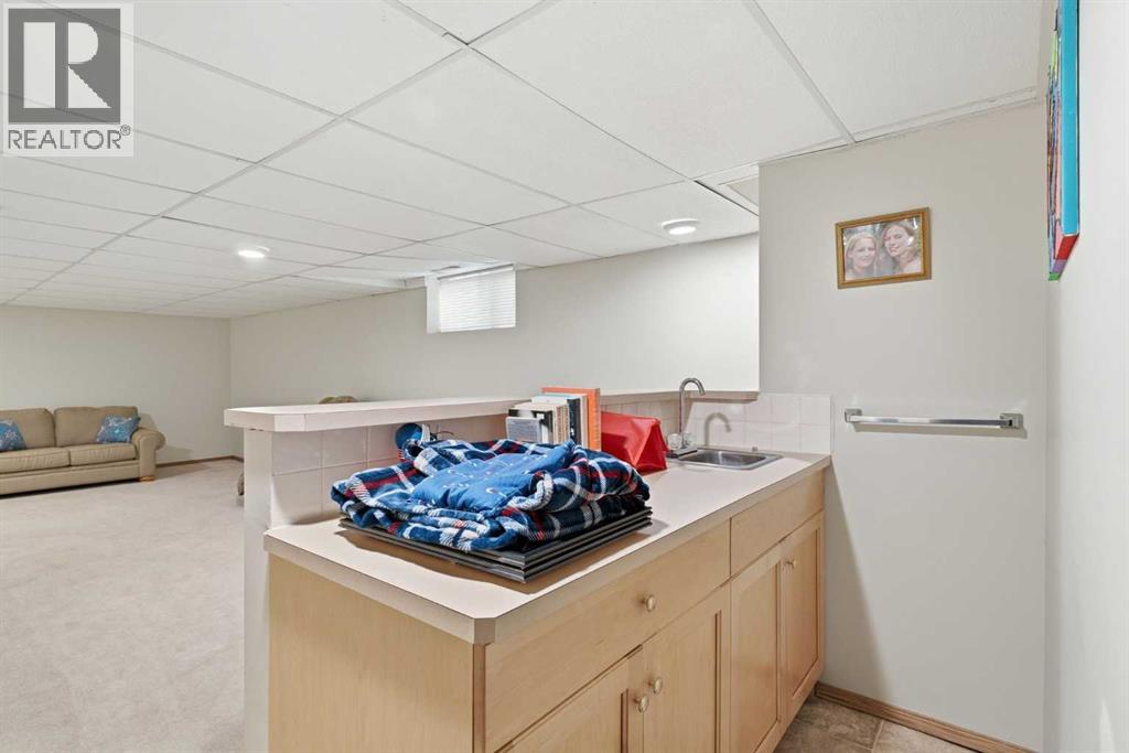 110 Somervale Point Sw Property Photo 32
