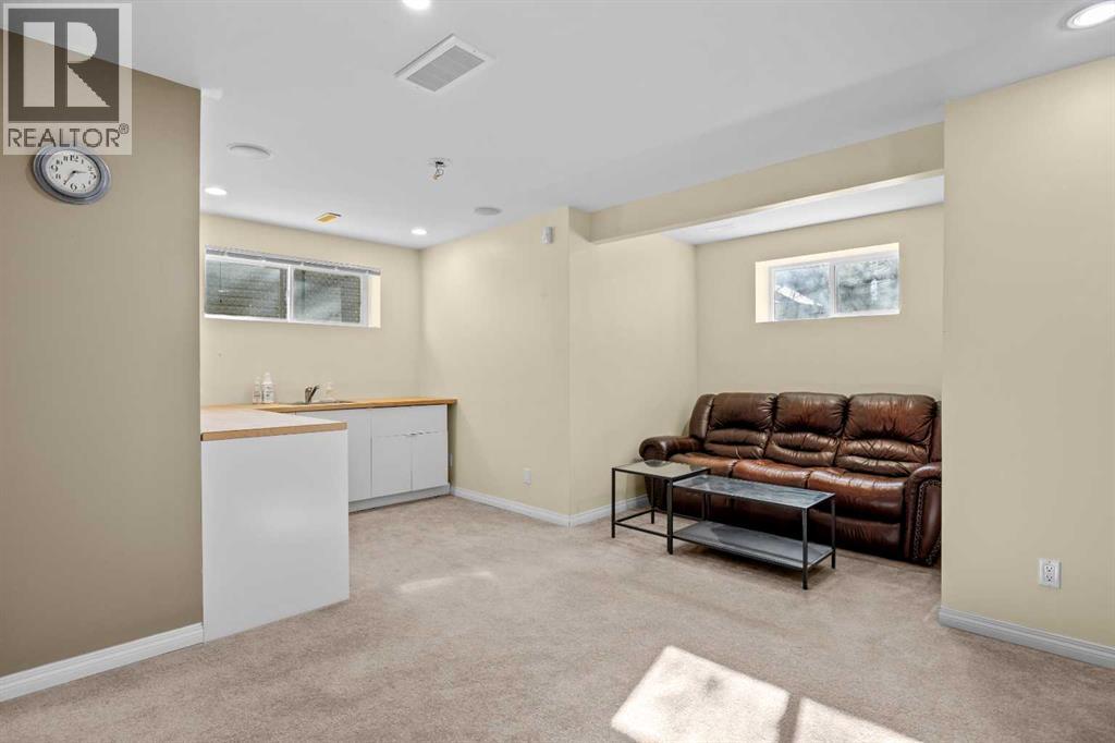 203 St Moritz Drive Sw Property Photo 11