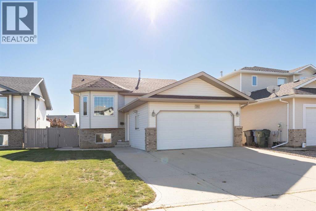 593 Stark Way Se Property Photo 1
