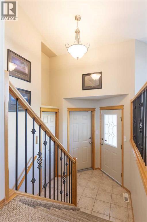 593 Stark Way Se Property Photo 4