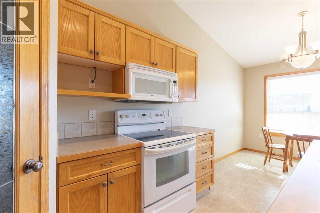 593 Stark Way Se Property Photo 14