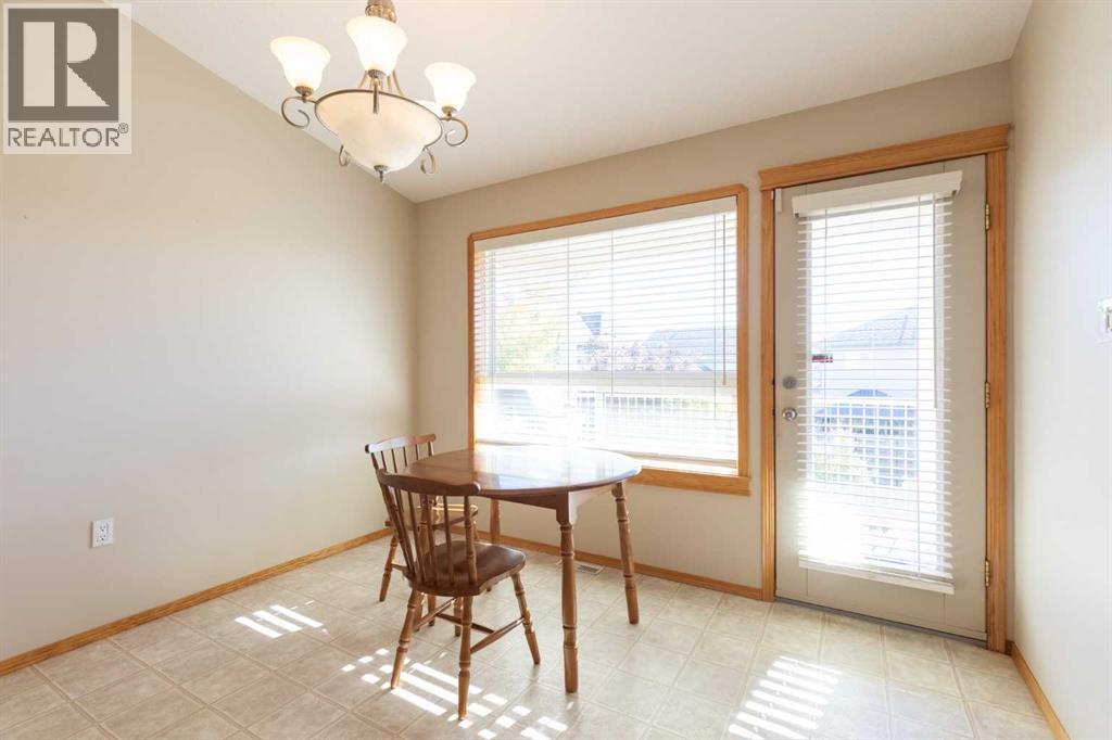 593 Stark Way Se Property Photo 17