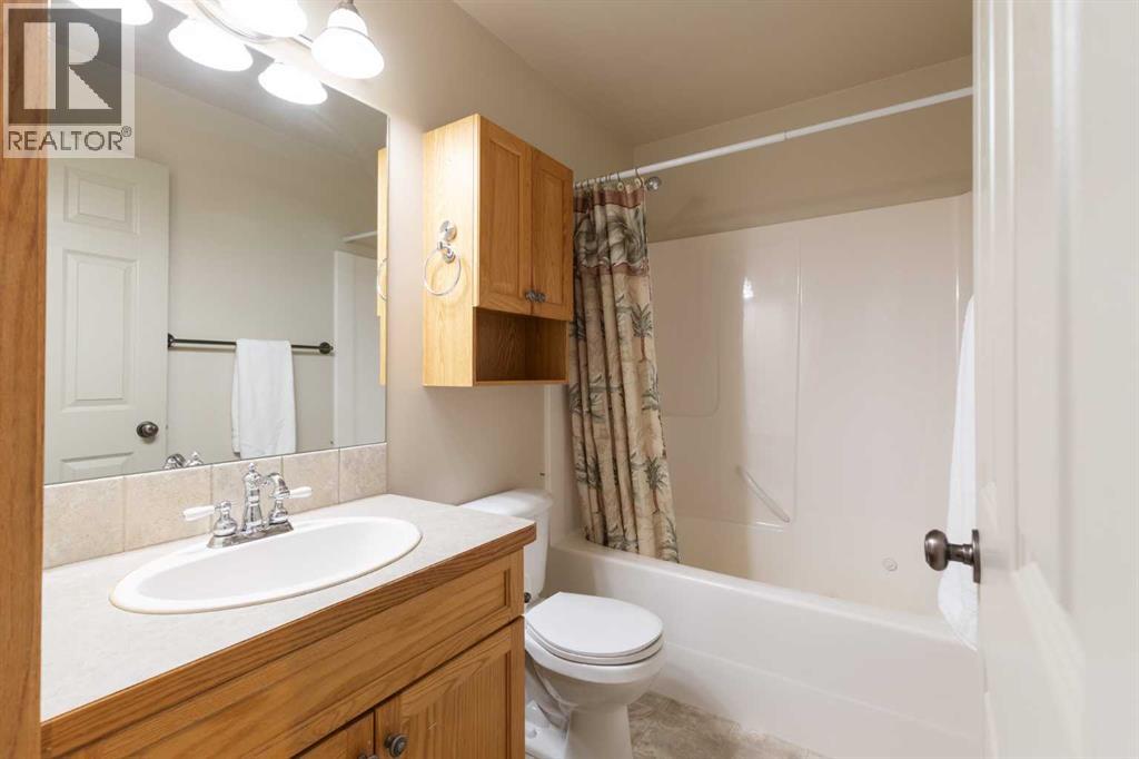 593 Stark Way Se Property Photo 24