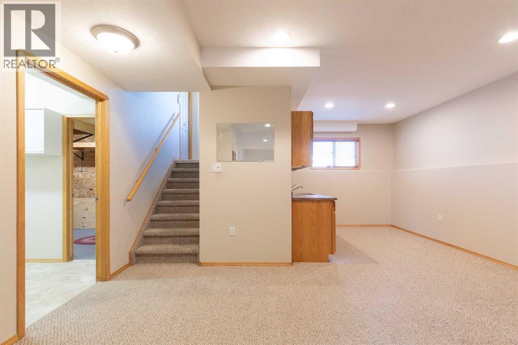593 Stark Way Se Property Photo 28