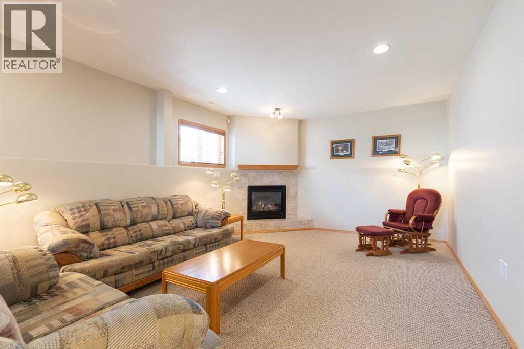 593 Stark Way Se Property Photo 34