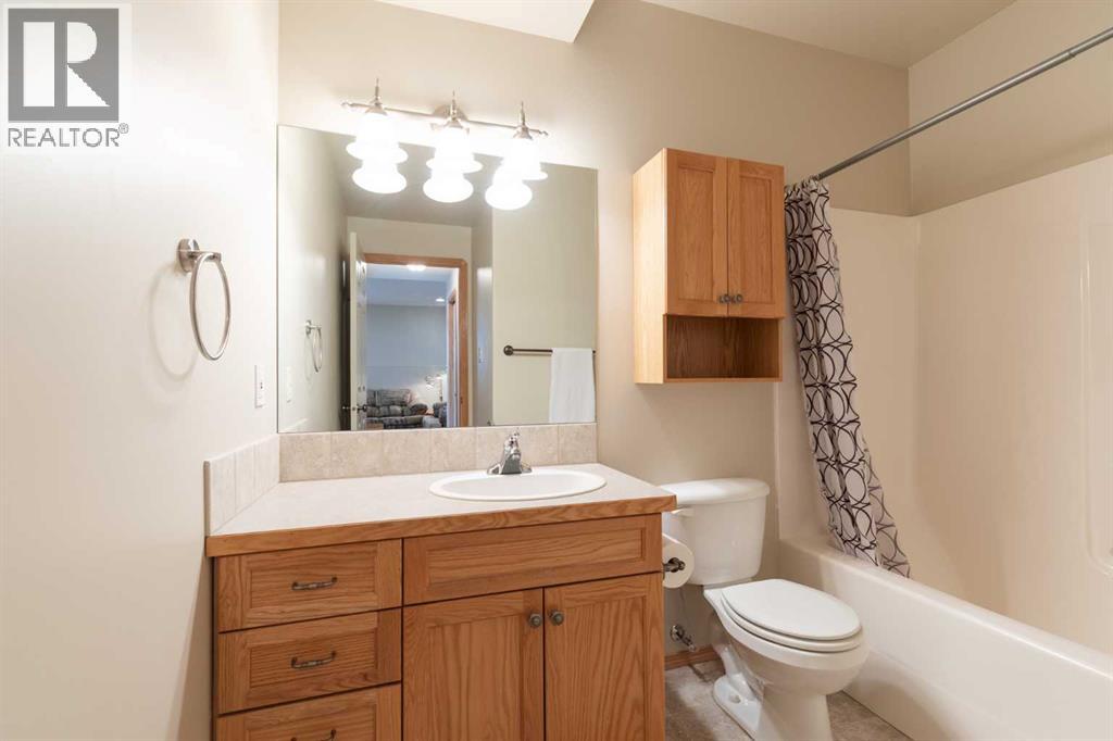 593 Stark Way Se Property Photo 39